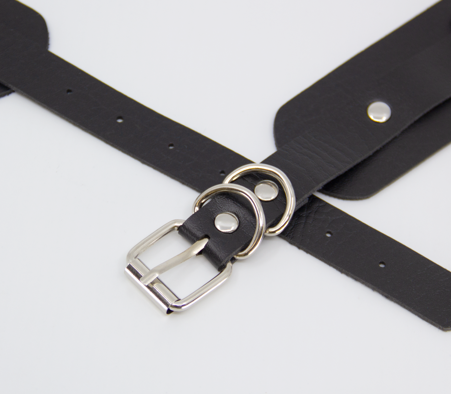 Faux Grained Leather Collar - Oversized O-Ring Shackle Plate