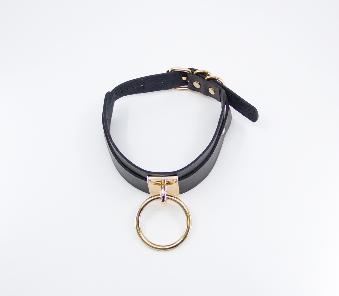 Faux Grained Leather Collar - Oversized O-Ring Shackle Plate