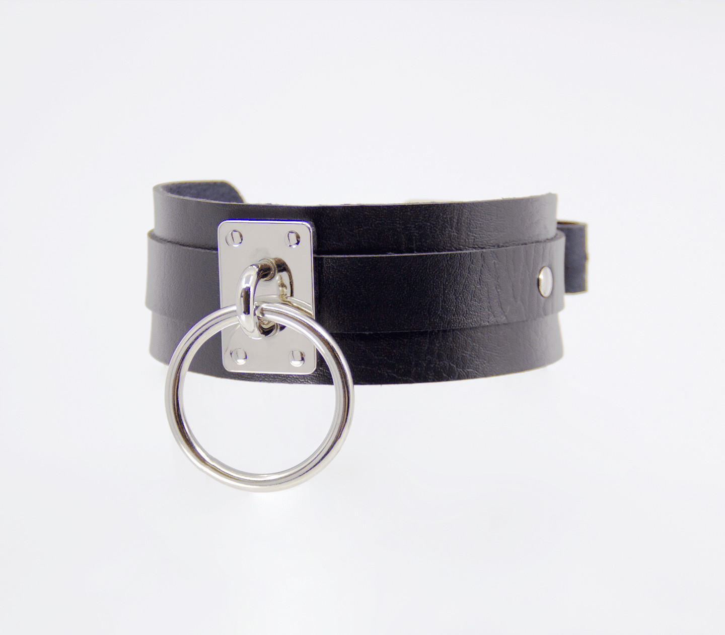 Faux Grained Leather Collar - Oversized O-Ring Shackle Plate
