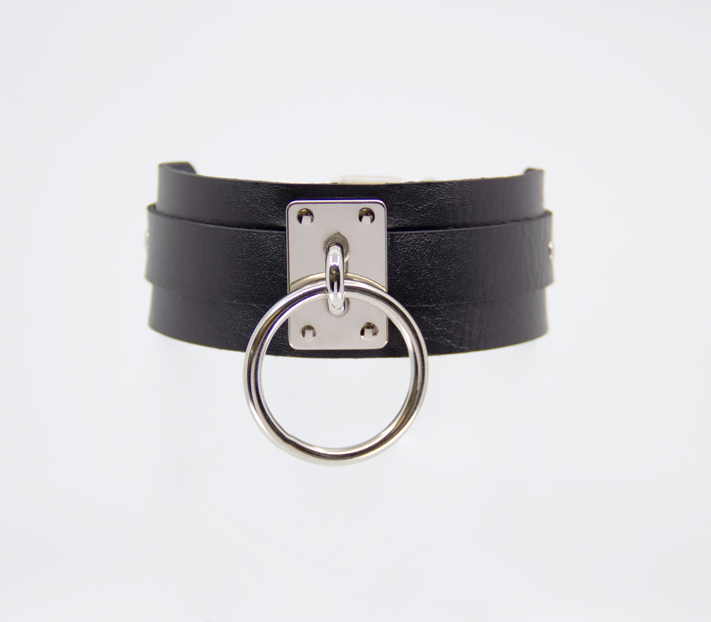 Faux Grained Leather Collar - Oversized O-Ring Shackle Plate